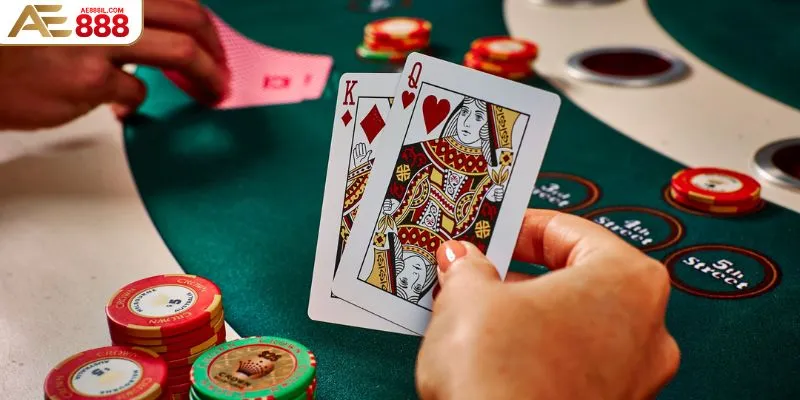 Nên tìm hiểu về luật rút thêm bài Baccarat